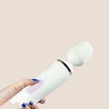 Load image into Gallery viewer, Satisfyer Wand-Er Woman White