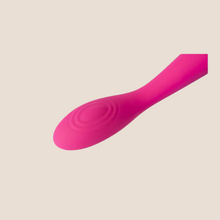 Load image into Gallery viewer, Svakom Iris Clitoral and G-Spot Vibrator