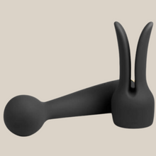 Load image into Gallery viewer, BESTSELLER!!!!
                                                            Svakom Emma Neo Interactive App Controlled Heating Magic Wand - black