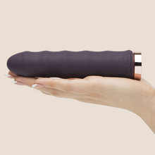 Load image into Gallery viewer, Fifty Shades Freed Deep Inside Rechargeable Classic Wave Vibrator