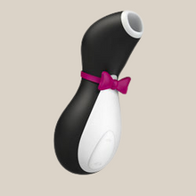 Load image into Gallery viewer, Satisfyer Pro Penguin Clitoral Massager