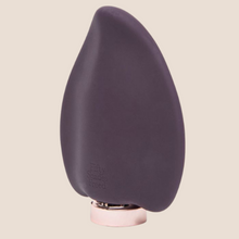 Load image into Gallery viewer, Fifty Shades Freed Desire Blooms Clitoral Vibrator